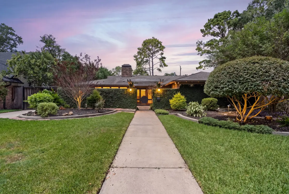 10034 Meadow Lake Lane, Houston, TX 77042 - #1