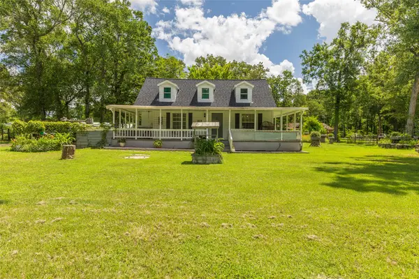 2118 Rolling Hills Road, Conroe, TX 77303
