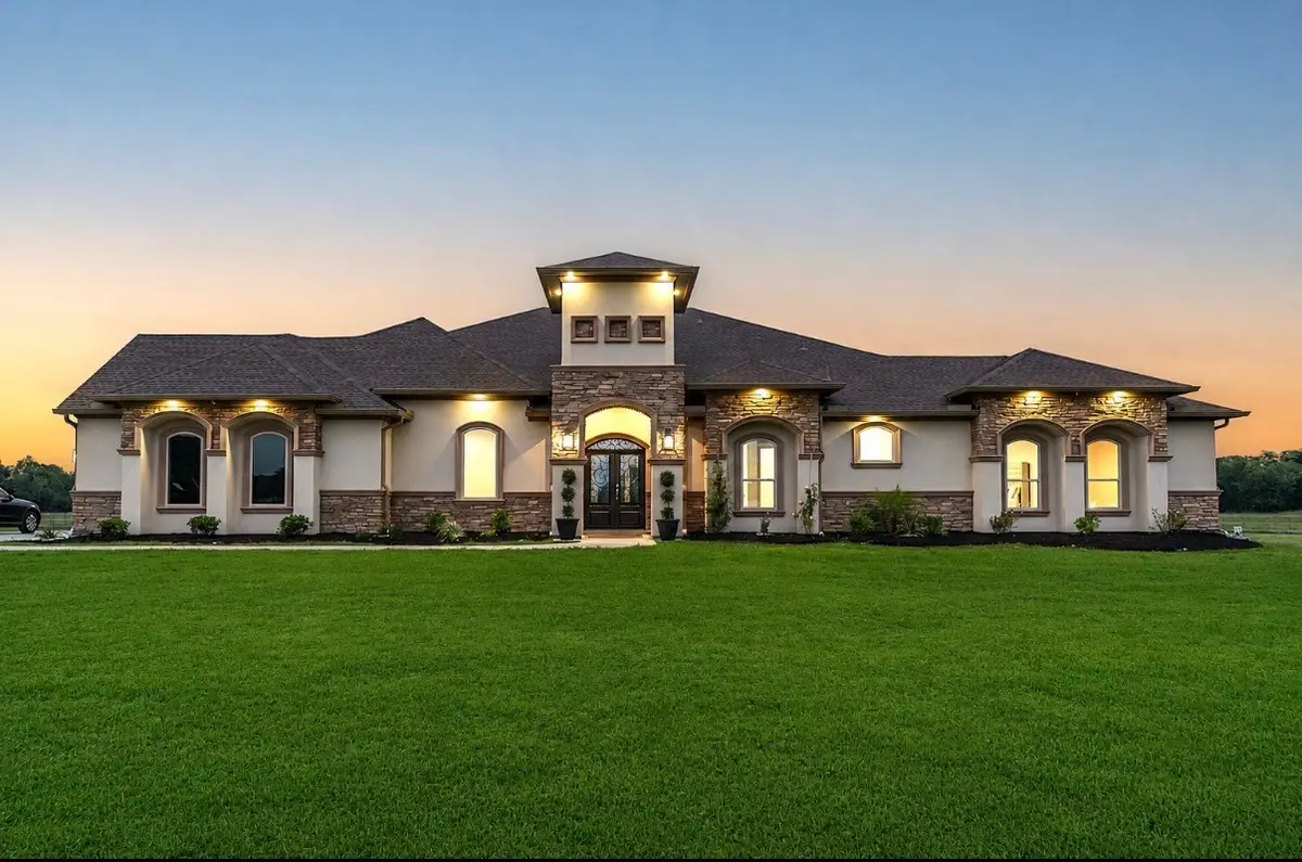 8801 County Road 79, Iowa Colony, TX 77583 - #1