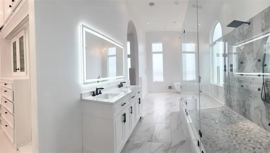 17009 San Luis Pass Road, Galveston, TX 77554 - Image #2