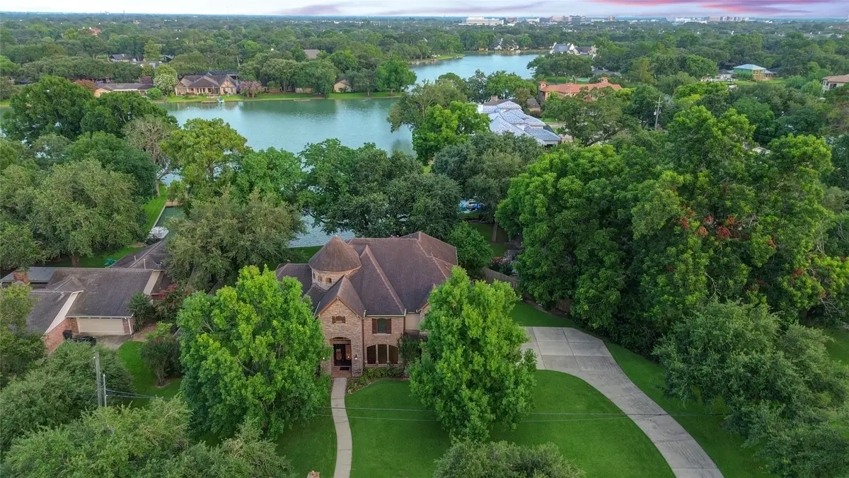 702 Piedmont Street, Sugar Land, TX 77478 - #1