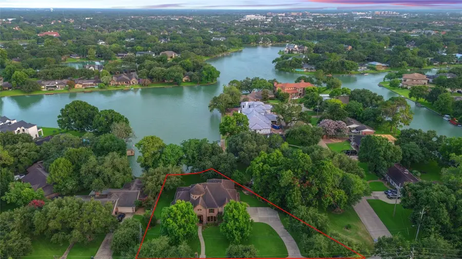 702 Piedmont Street, Sugar Land, TX 77478 - #2