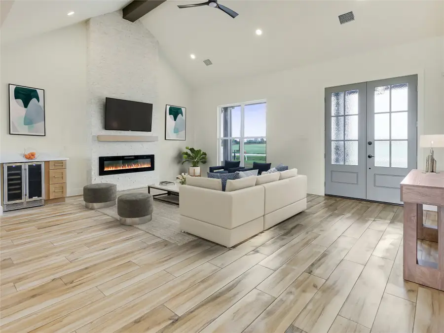 643 Chuckwagon Trail, Angleton, TX 77515 - #3