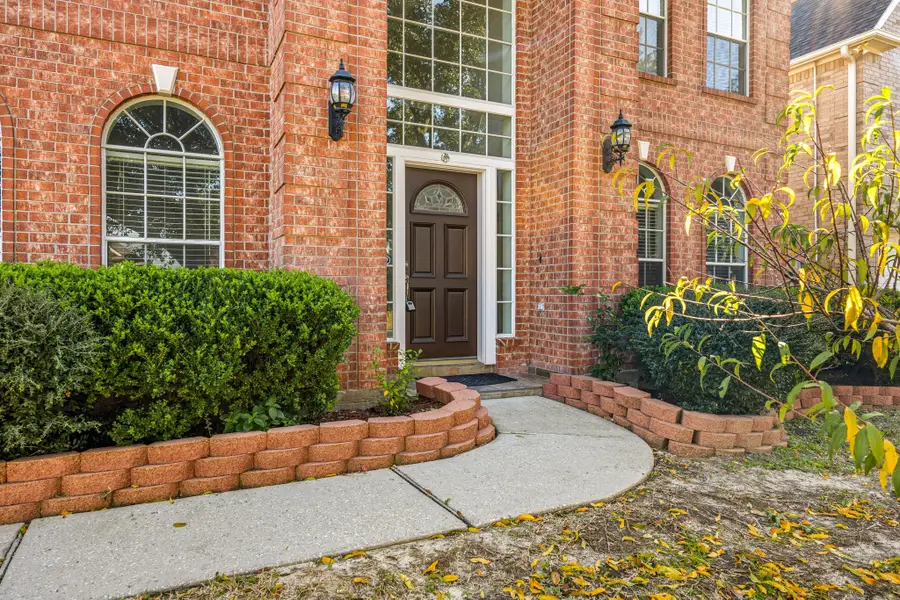 7711 Heron Lakes Drive, Houston, TX 77064 - Image #3