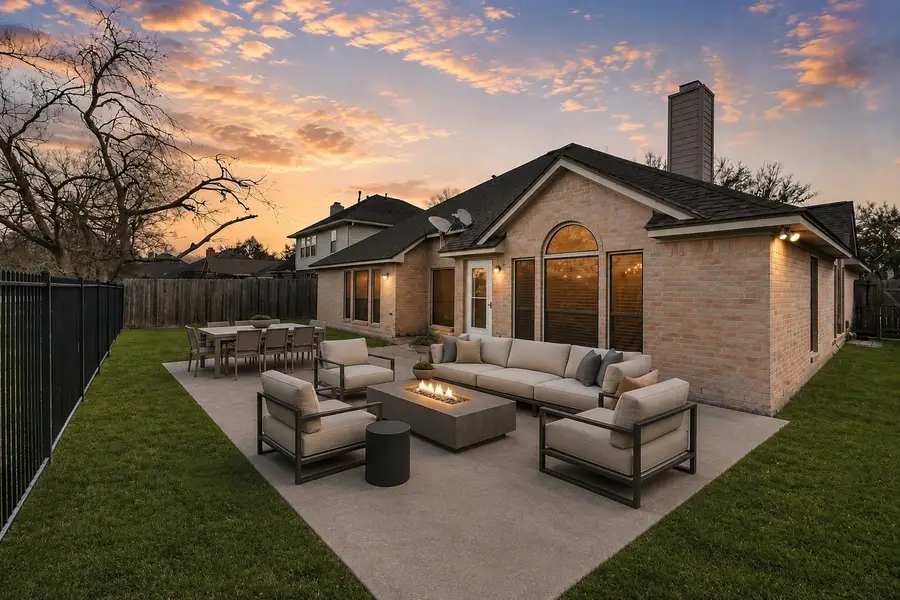 153 Greenridge Circle, League City, TX 77573 - #2