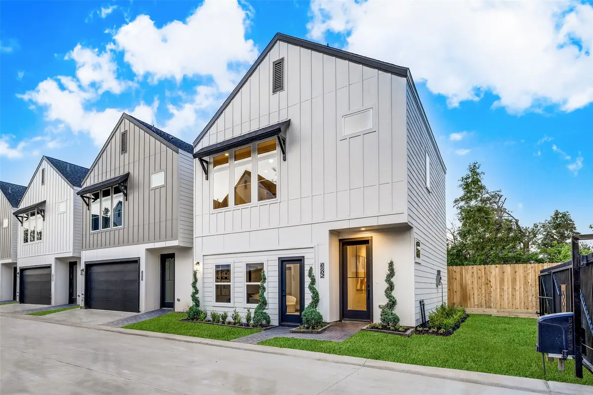 6506 Old Olive Tree Drive, Houston, TX 77091 - Image #1