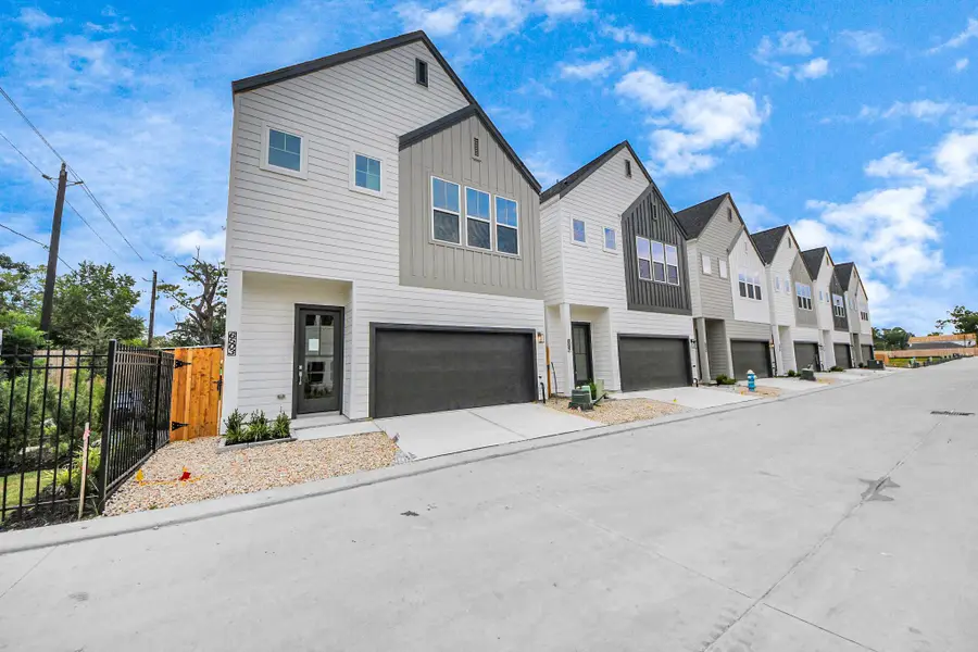 6506 Old Olive Tree Drive, Houston, TX 77091 - Image #3