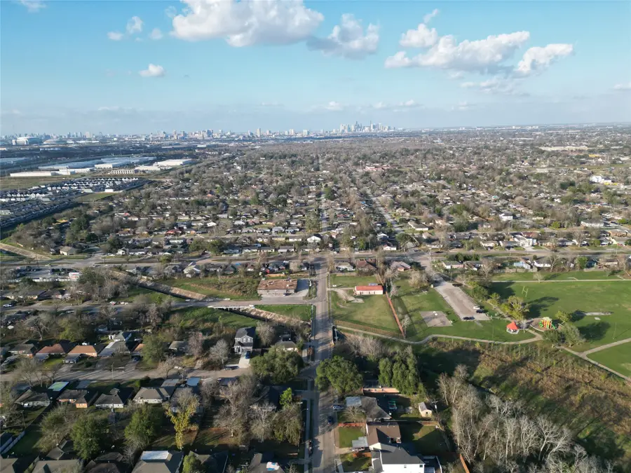 10842 Fairland Drive, Houston, TX 77051 - Image #3