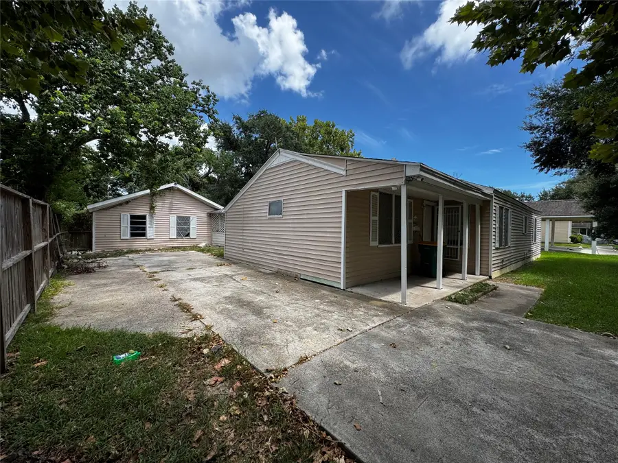 225 Beatrice Street, La Marque, TX 77568 - #3