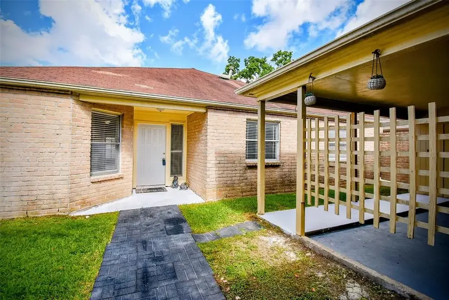 3926 Summit Valley Drive, Houston, TX 77082 - Image #3