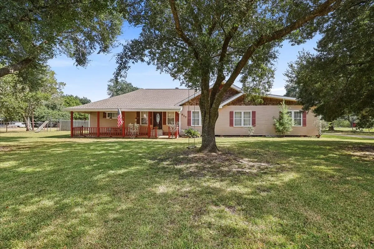 410 N Broadway Street, China, TX 77613 - #1