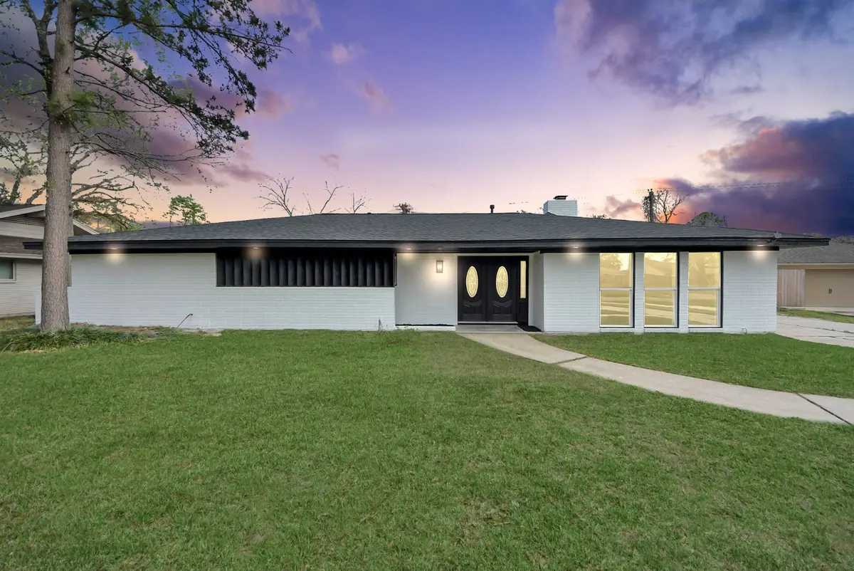 1418 San Sebastian Lane, Nassau Bay, TX 77058 - #1