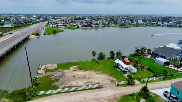 Tract 56-1, Lots 20 & 21 La France Drive, Hitchcock, TX 77563