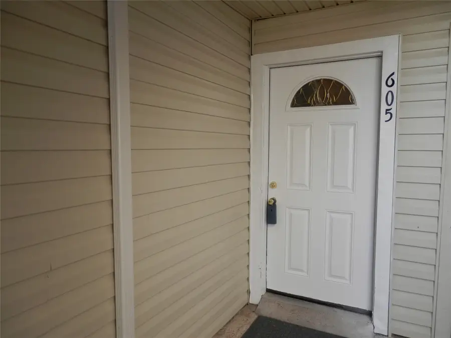7600 Emmett F Lowry Expressway #605, Texas City, TX 77591 - #2