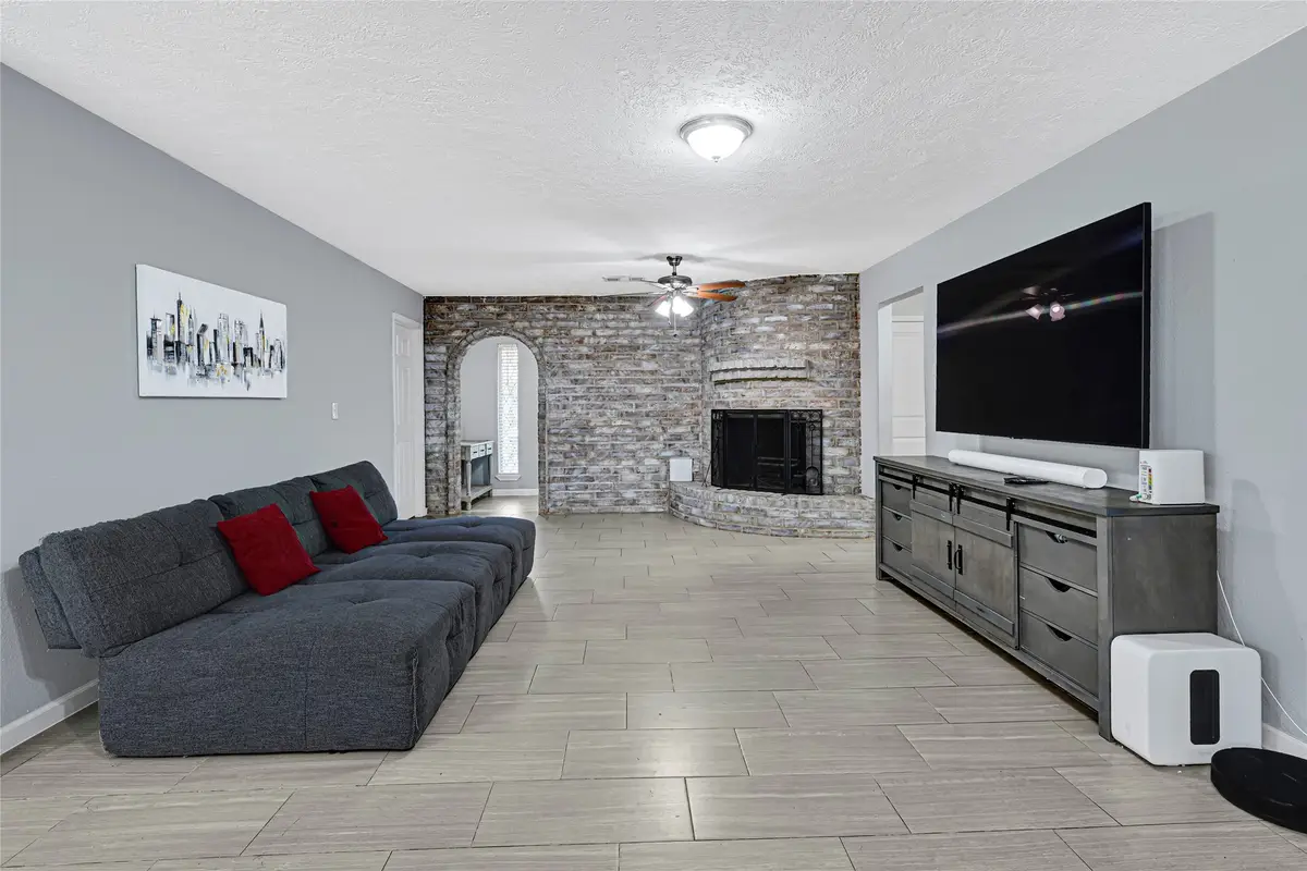 5343 Royal Parkway, Friendswood, TX 77546 - #1