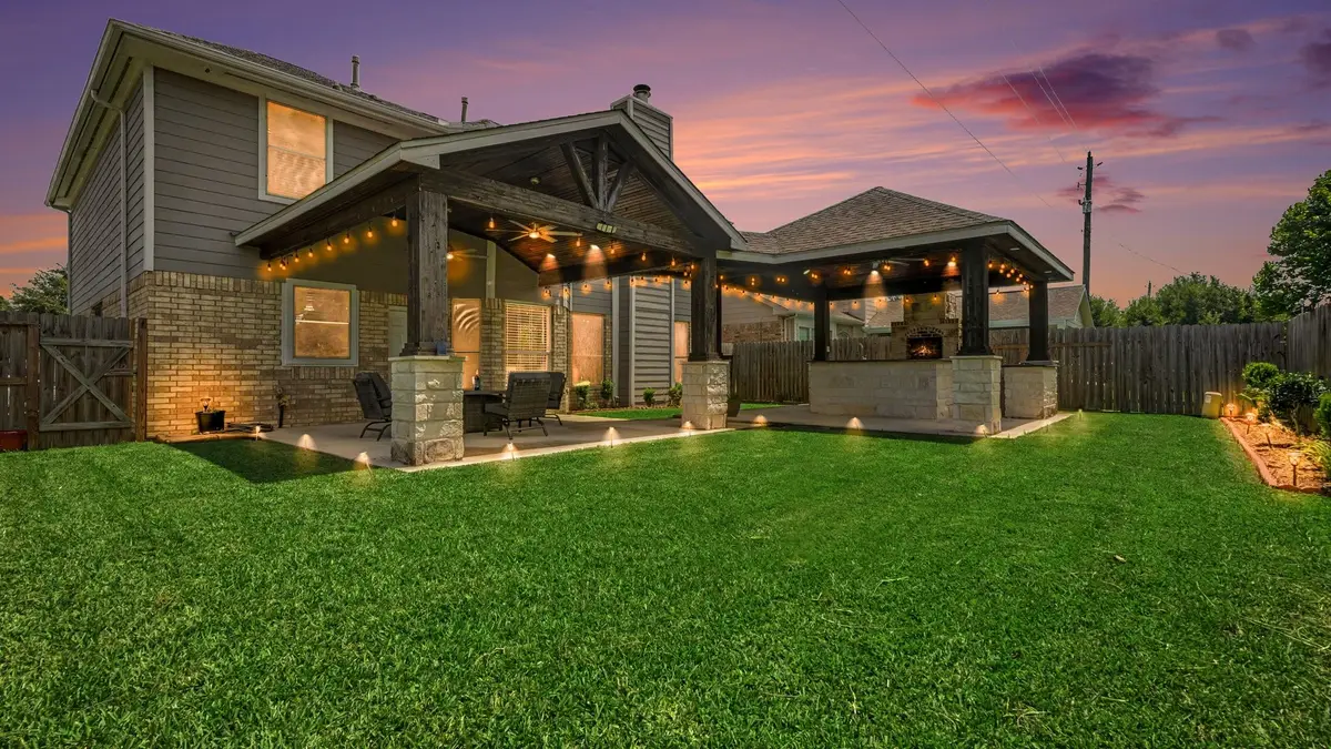 1927 Pinewood Court, Baytown, TX 77521 - #1