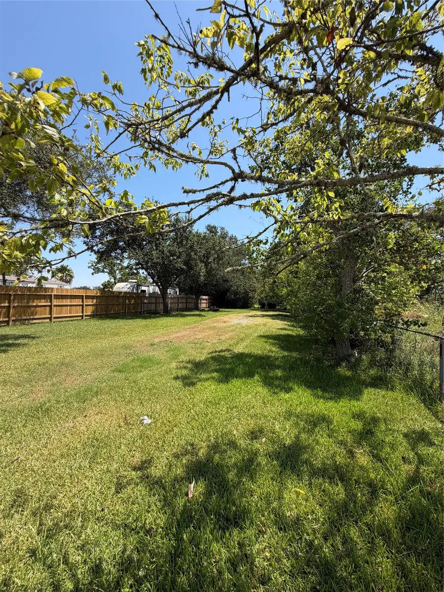 1029 8th Street, Dickinson, TX 77539 - #3
