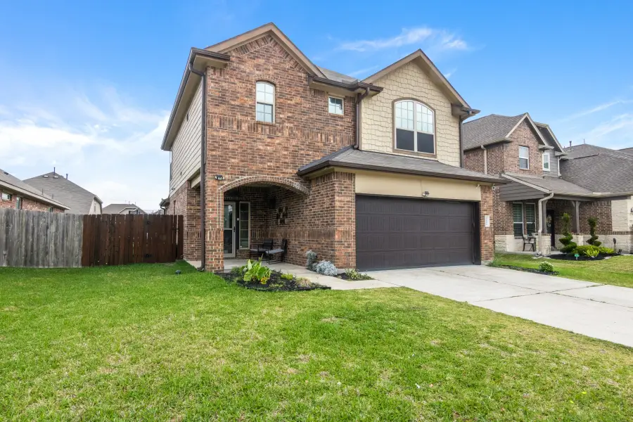 2226 Spring Hollow Drive, Baytown, TX 77521 - #2
