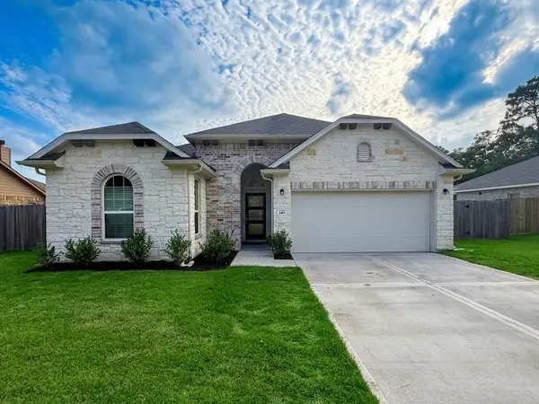 439 S Amherst Drive, West Columbia, TX 77486