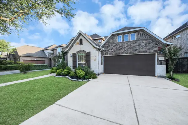 818 Butterfly Garden Trail, Richmond, TX 77406