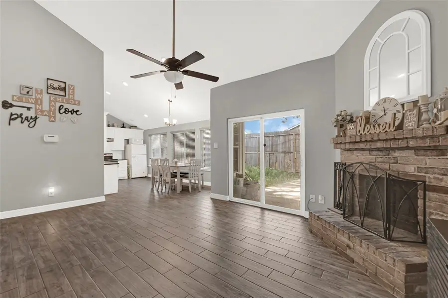 3018 Windy Royal Drive, Houston, TX 77045 - Image #2