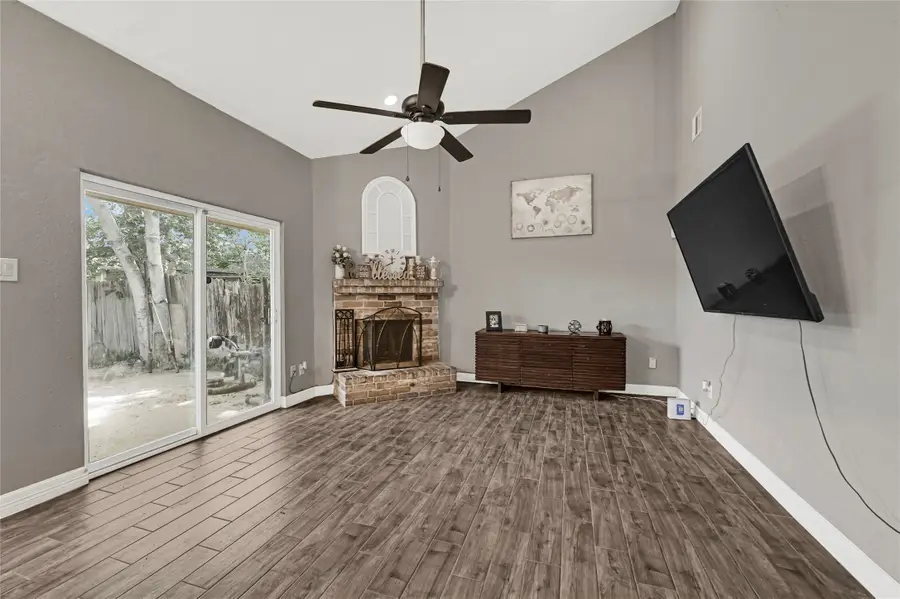 3018 Windy Royal Drive, Houston, TX 77045 - Image #3