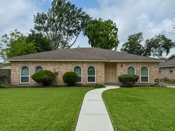 1307 Hitherfield Drive, Sugar Land, TX 77498