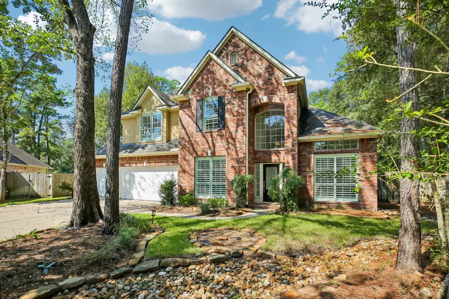 14 Guinevere Place, The Woodlands, TX 77384 - #3