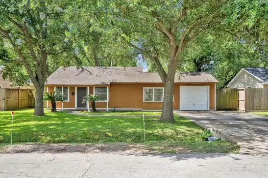 6625 Sivley Street, Houston, TX 77055
