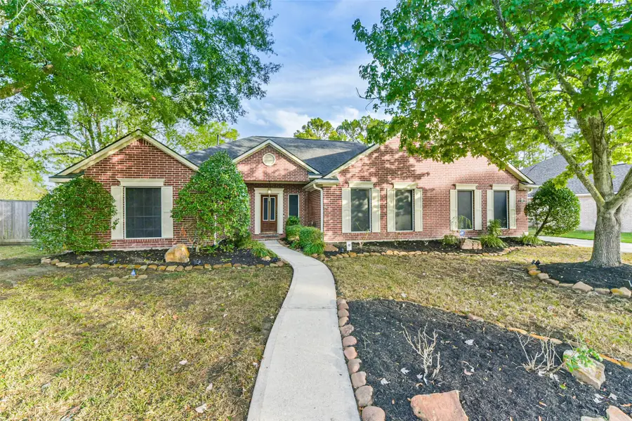 617 Woodview Drive, Friendswood, TX 77546 - Image #3