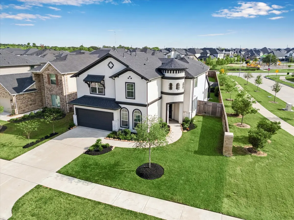 31435 Beacon Cove Trail, Fulshear, TX 77441 - Image #1