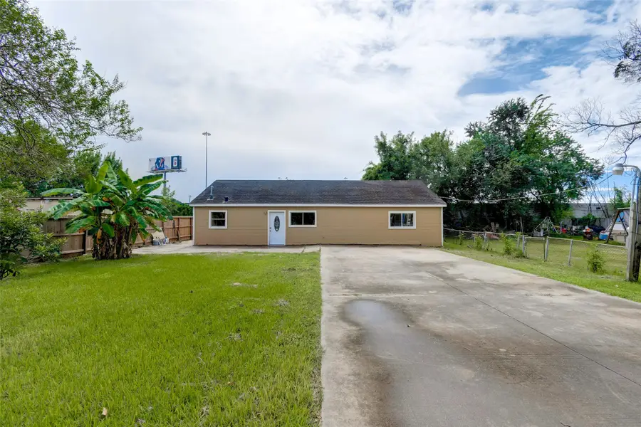 3918 Cedar Hill Lane, Houston, TX 77093 - #3