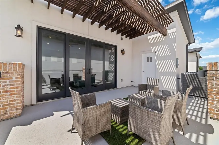 710 Delano Street #A, Houston, TX 77003 - #2