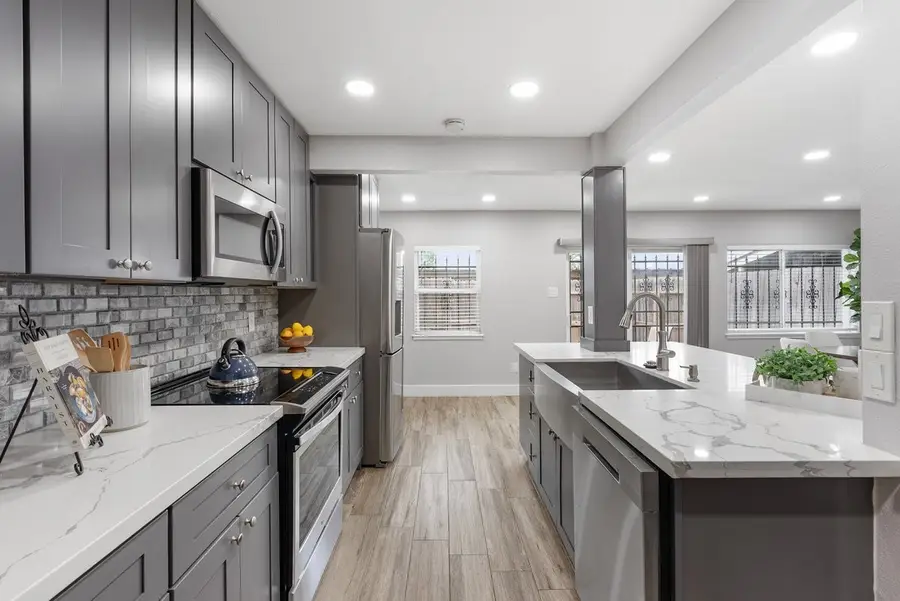 14571 Misty Meadow Lane, Houston, TX 77079 - Image #3