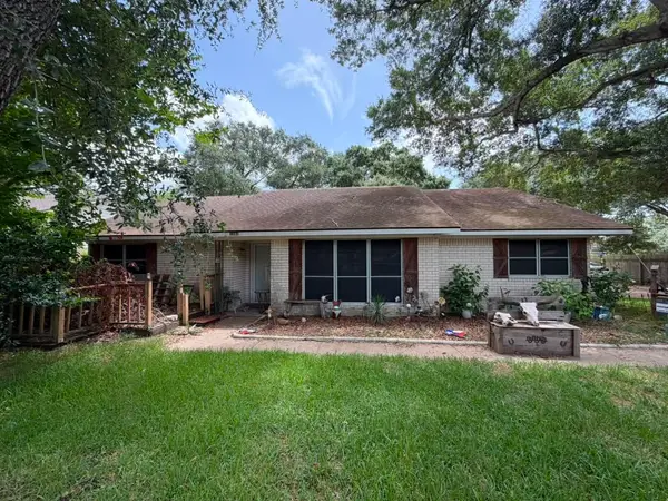 1111 N N Meyer St, Sealy, Tx 77474 Street, Sealy, TX 77474