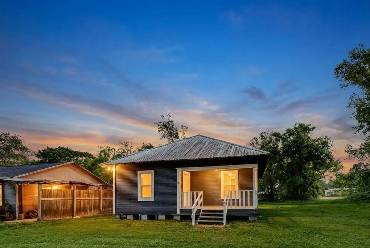 215 Clarence Street, Dayton, TX 77535 - #1