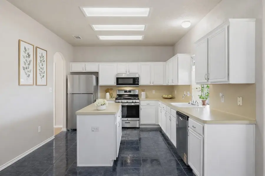 4907 Sienna Heights Lane, Pasadena, TX 77505 - Image #3