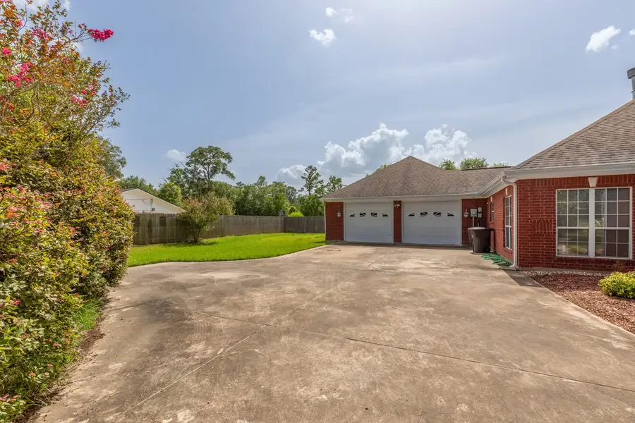 250 Oakland, Vidor, TX 77662 - Image #2