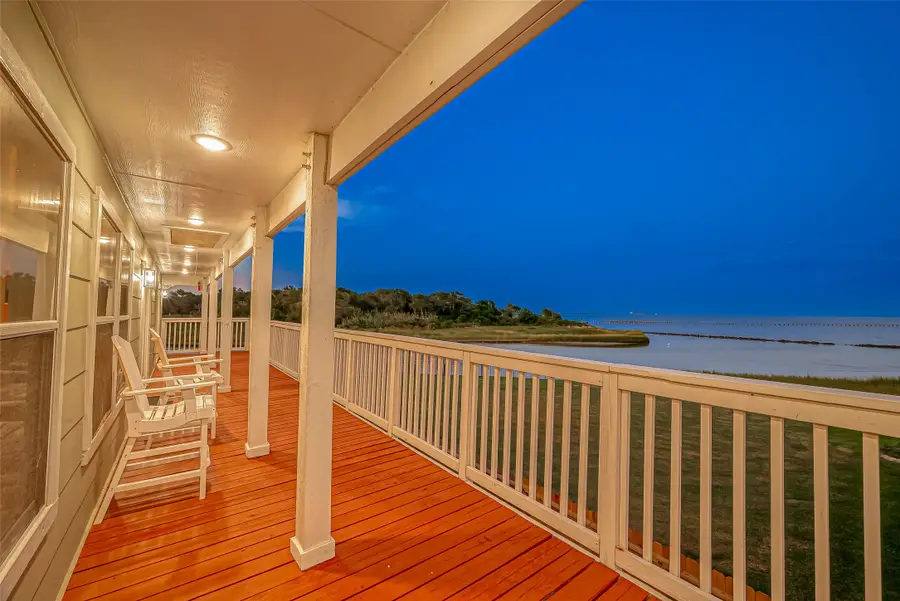 510 Surf Oaks Drive, Seabrook, TX 77586 - Image #3