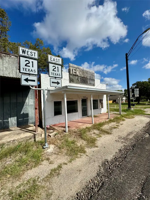 12149 State Highway 21 E, Midway, TX 75852