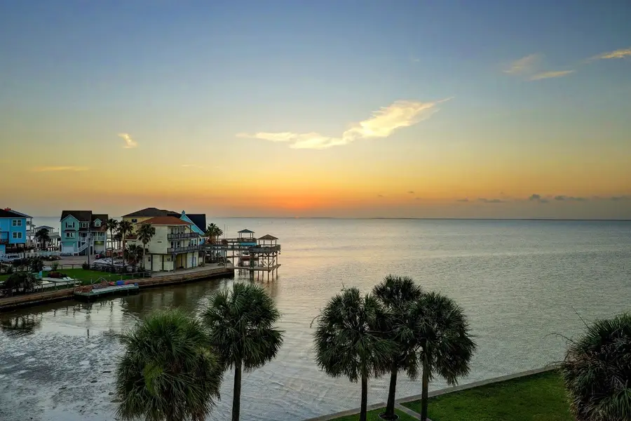 22621 Bay Point Drive, Galveston, TX 77554 - #2