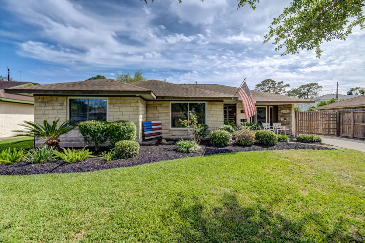 1231 Stonecrest Drive, Houston, TX 77018 - #1