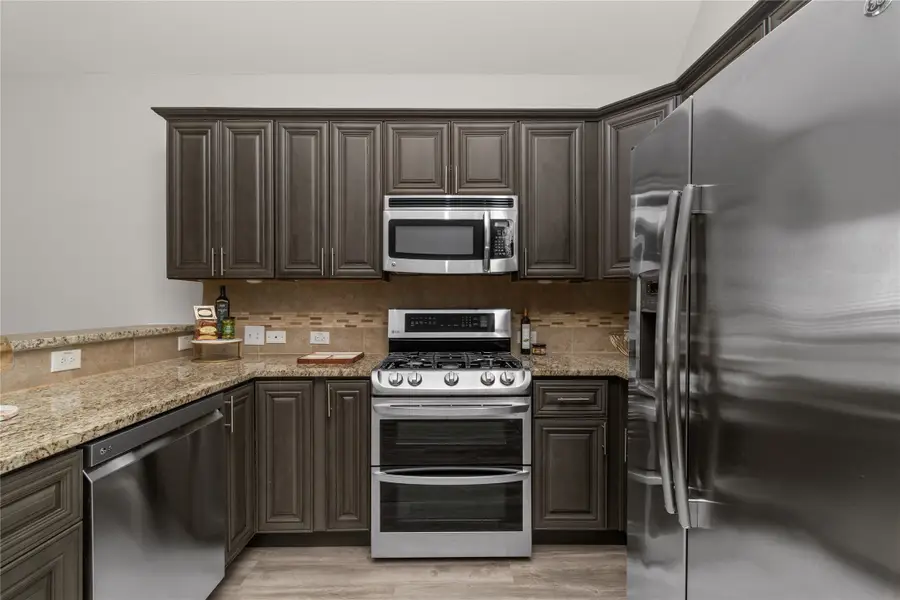 8306 Sweet Bay Circle, Baytown, TX 77523 - Image #2