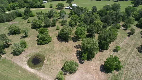 934 Jones Road, New Waverly, TX 77358