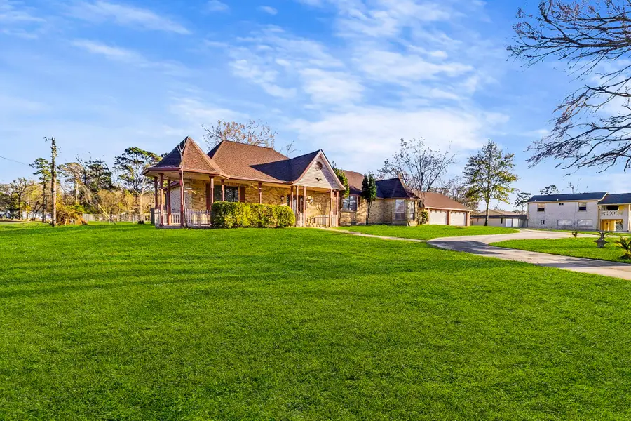 195 Lakeview Harbor, Onalaska, TX 77360 - #2