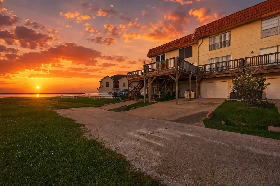 71 Regency Point, Montgomery, TX 77356 - #2