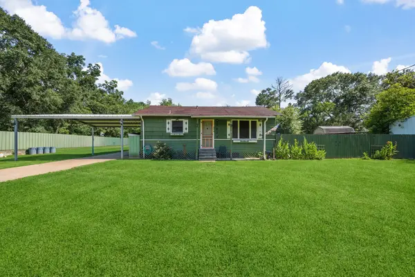9820 Highway 150, Shepherd, TX 77371