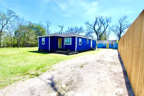 2022 Ladin Drive, Houston, TX 77039