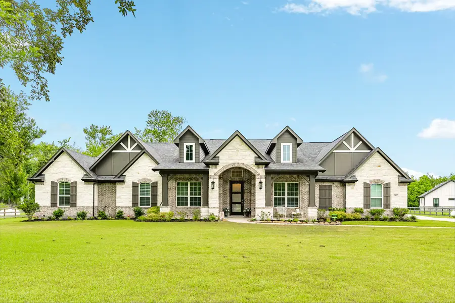 902 Redbird Court, Angleton, TX 77515 - #2