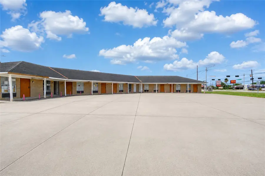 4602 Avenue H, Rosenberg, TX 77471 - #2